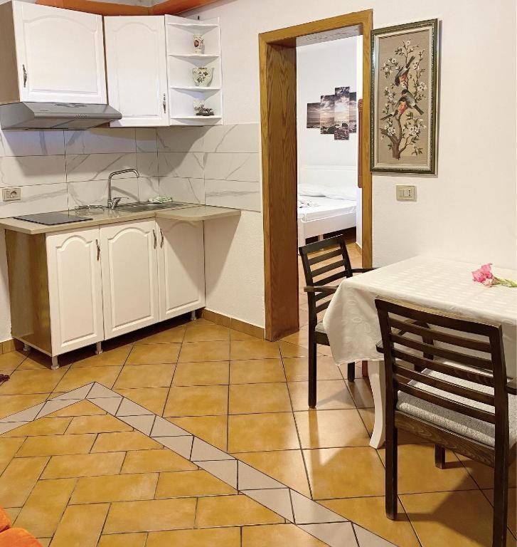 Arlind's Apartment *